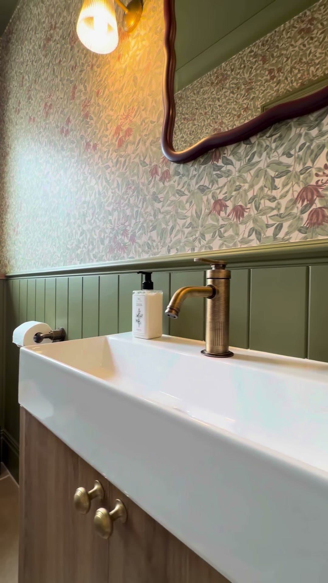 The Bright House WC, photo 3